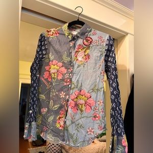 Cino size small blouse with birds St Tropez mix button down
